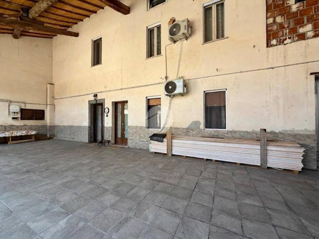 casa indipendente in vendita a Borgo San Giacomo
