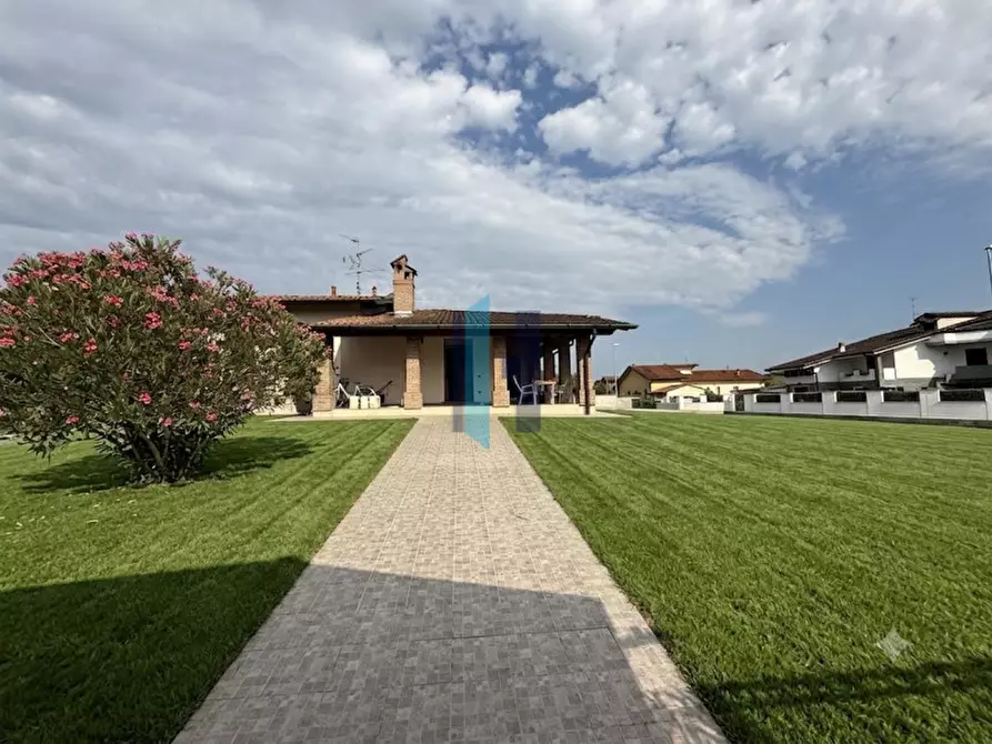 casa indipendente in vendita a Borgo San Giacomo