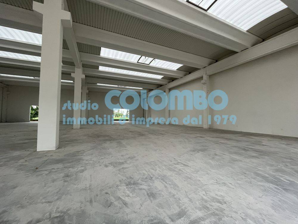 locale commerciale in vendita a Borgosatollo