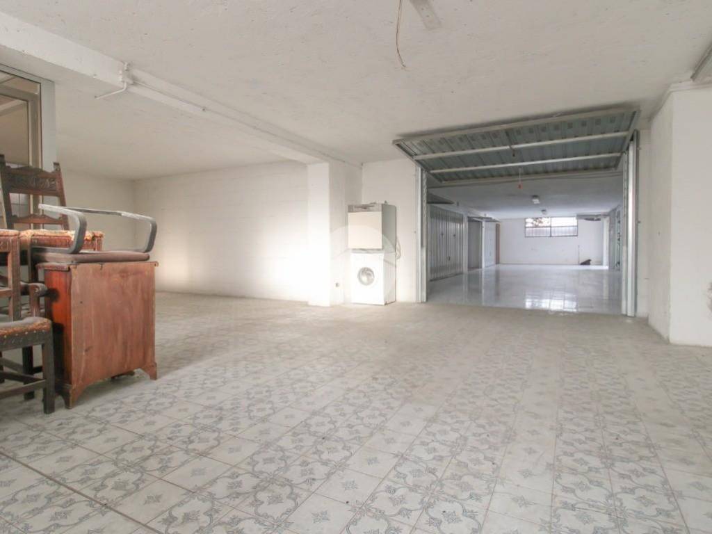 locale commerciale in vendita a Borgosatollo