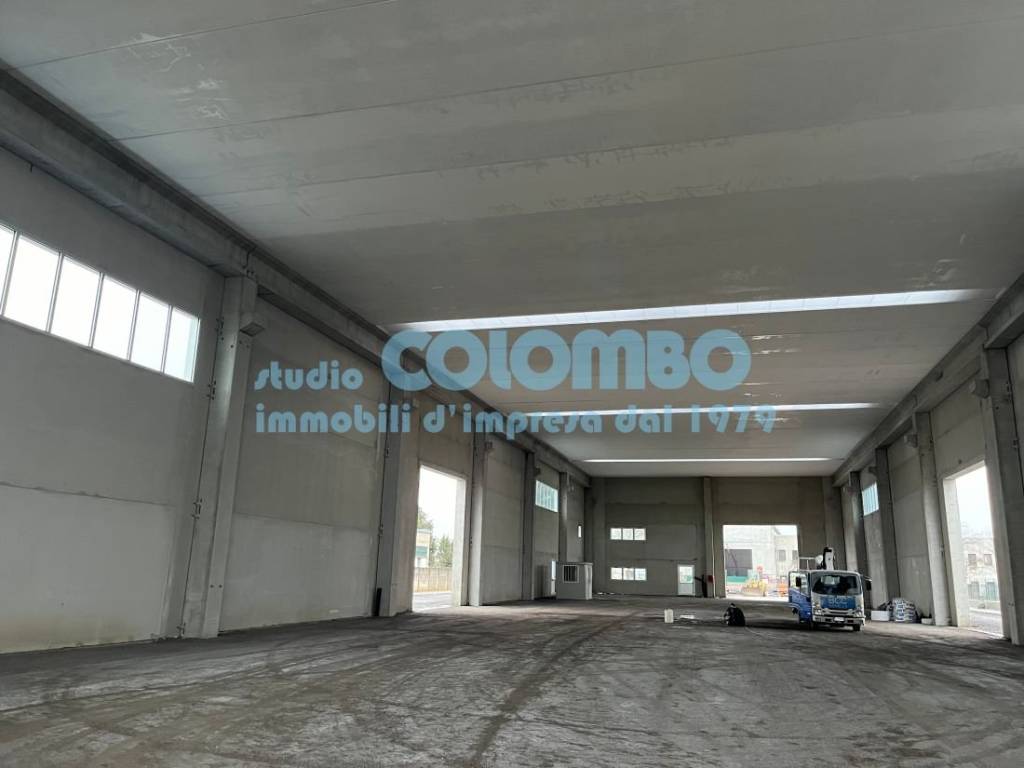 locale commerciale in vendita a Borgosatollo