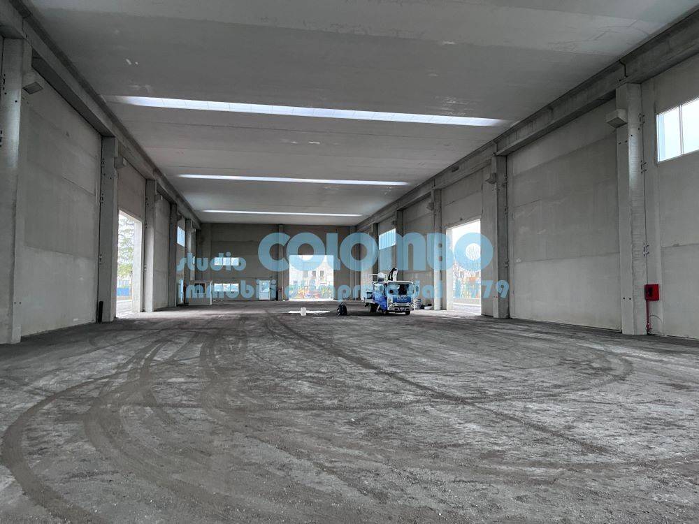 locale commerciale in vendita a Borgosatollo