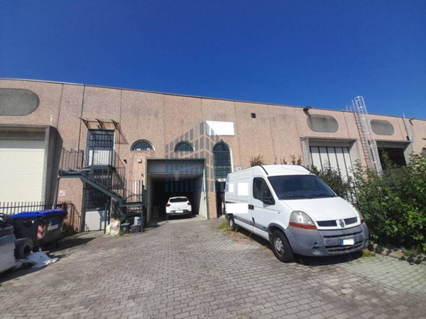 locale commerciale in vendita a Borgosatollo