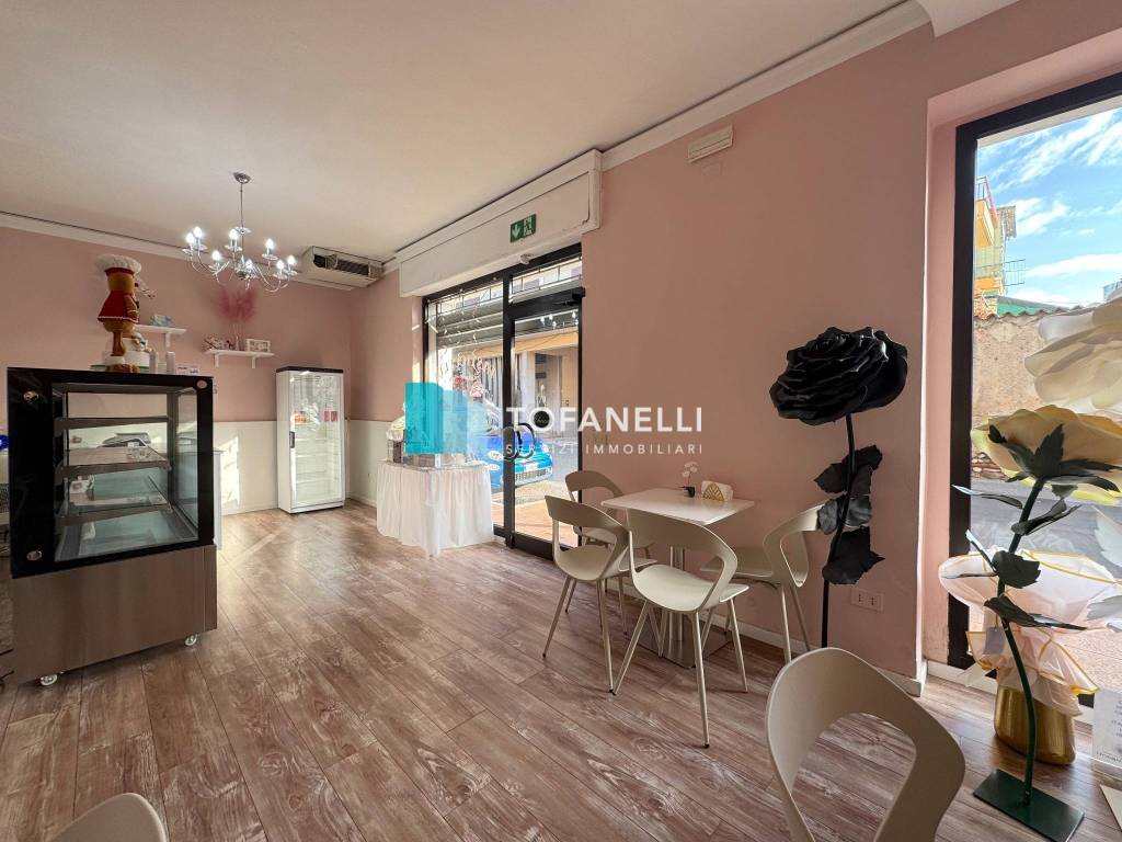 negozio in vendita a Borgosatollo