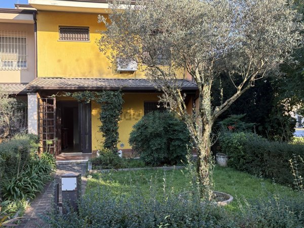 casa indipendente in vendita a Borgosatollo