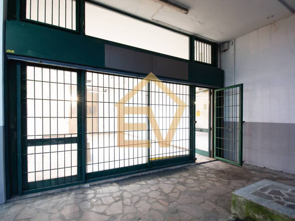 negozio in vendita a Borgosatollo