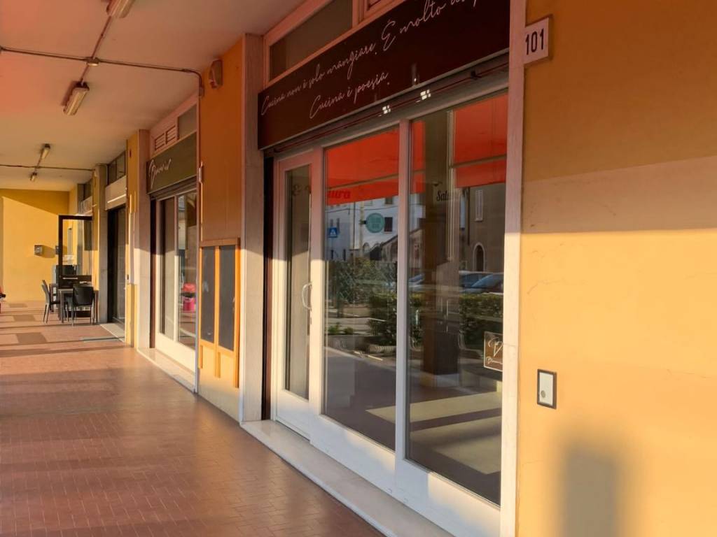 negozio in vendita a Borgosatollo