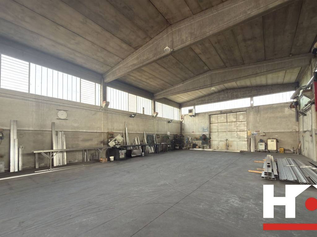 locale commerciale in vendita a Borgosatollo