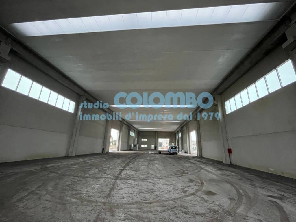 locale commerciale in vendita a Borgosatollo