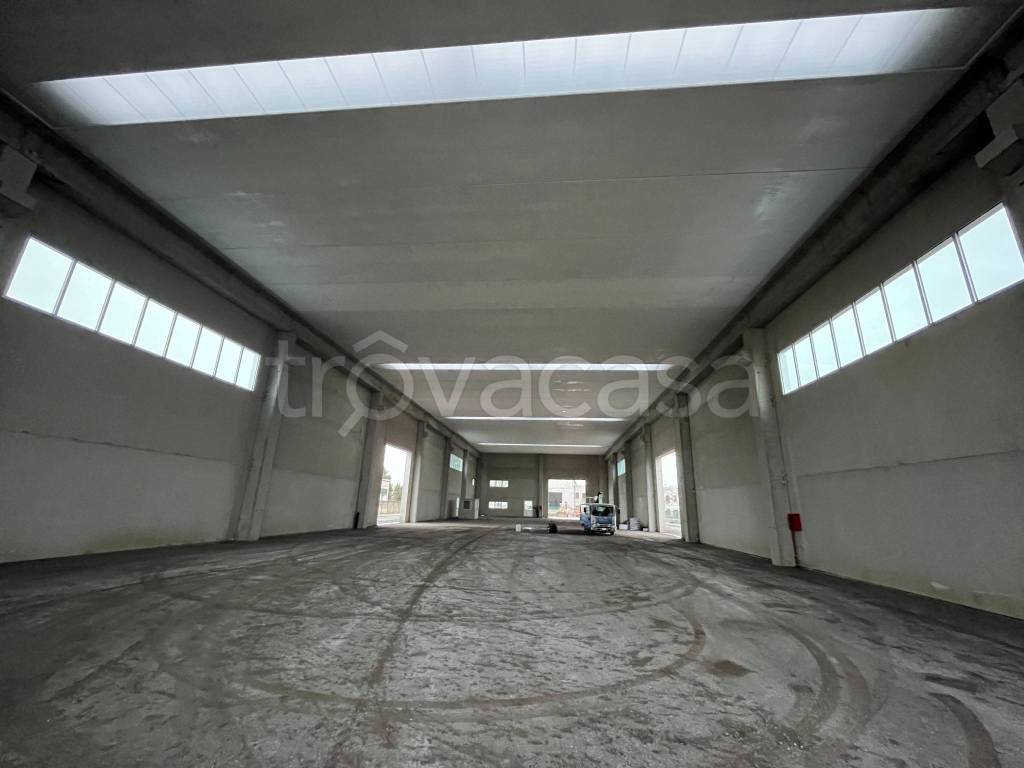 locale commerciale in vendita a Borgosatollo