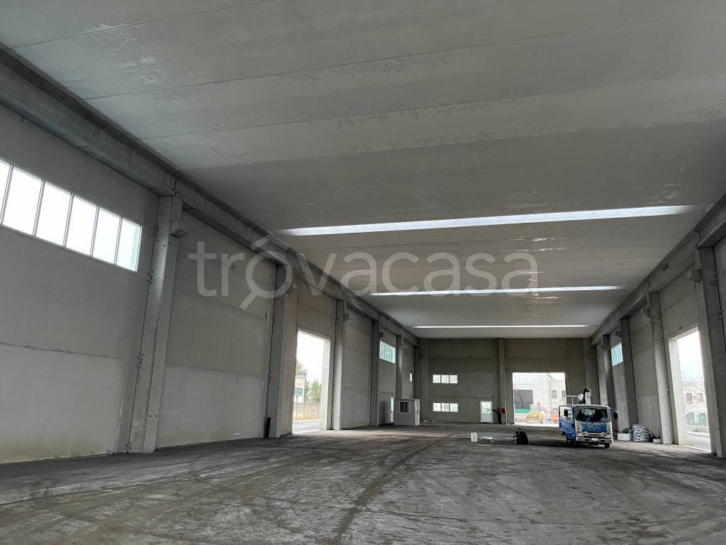 locale commerciale in vendita a Borgosatollo