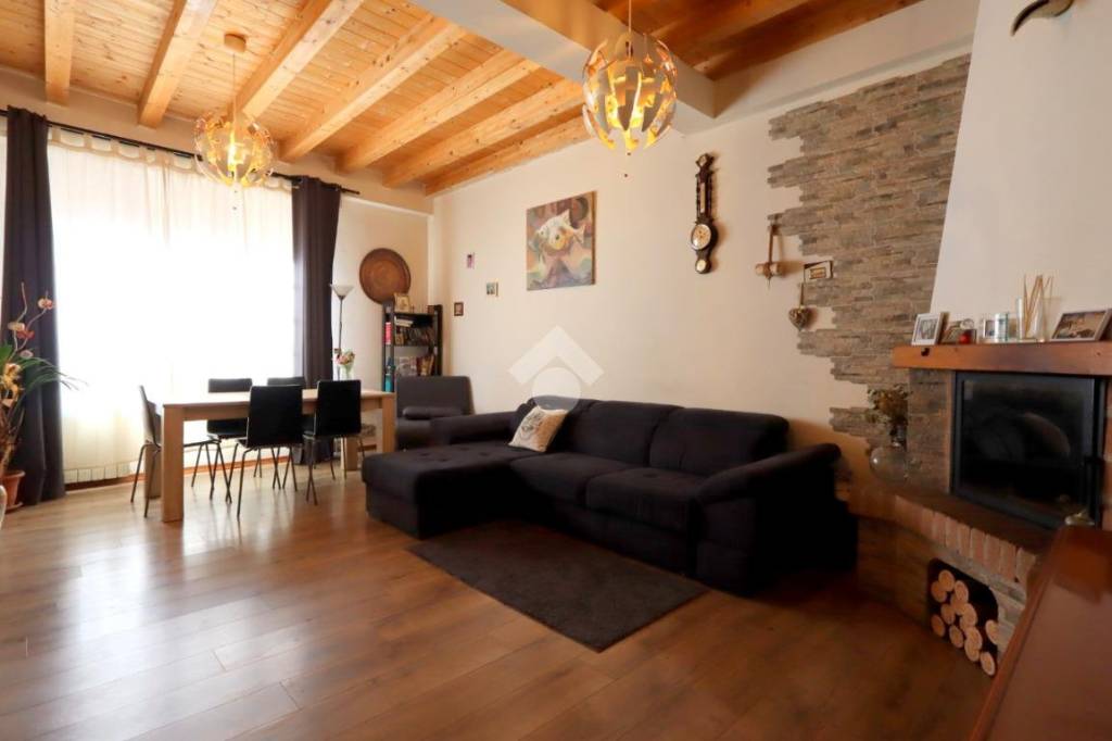 casa indipendente in vendita a Borgosatollo