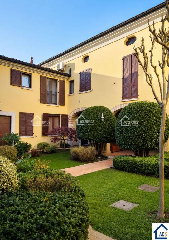 appartamento in vendita a Borgosatollo in zona Gerole