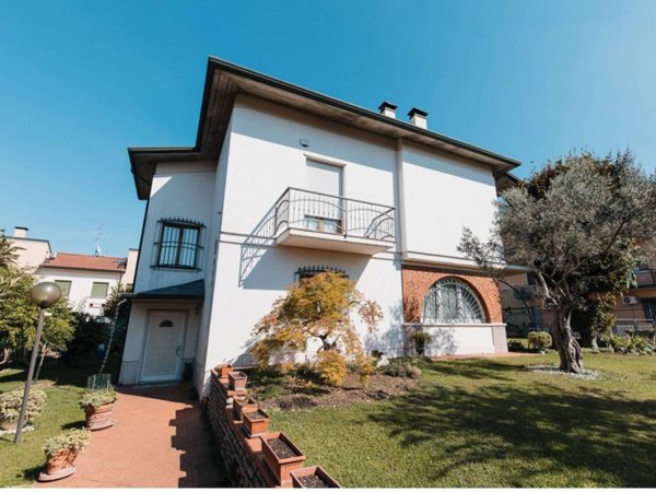 casa indipendente in vendita a Borgosatollo in zona Venezia