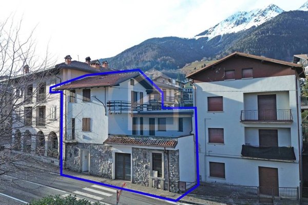 negozio in vendita a Borno
