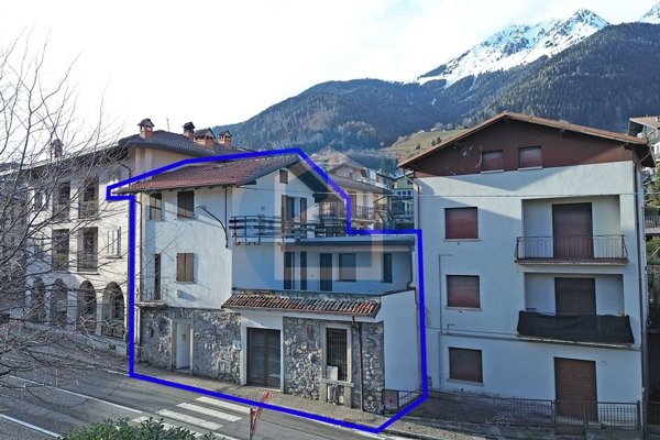 casa indipendente in vendita a Borno