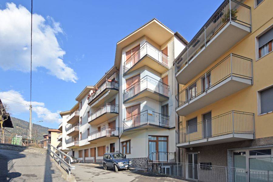 appartamento in vendita a Borno