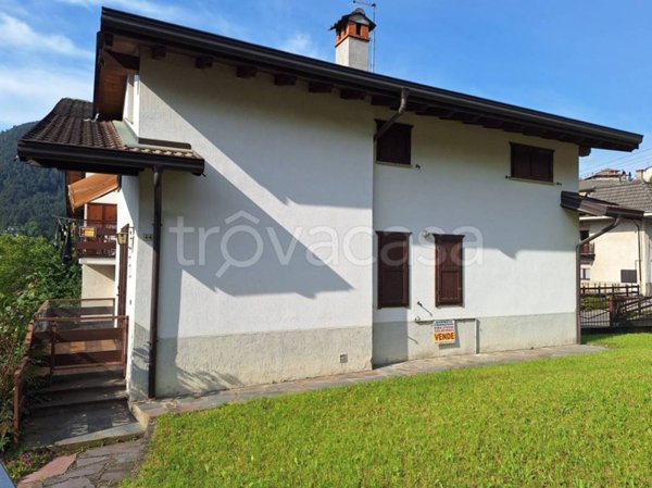 appartamento in vendita a Borno