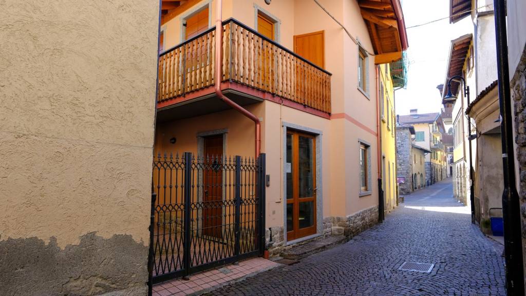 appartamento in vendita a Borno