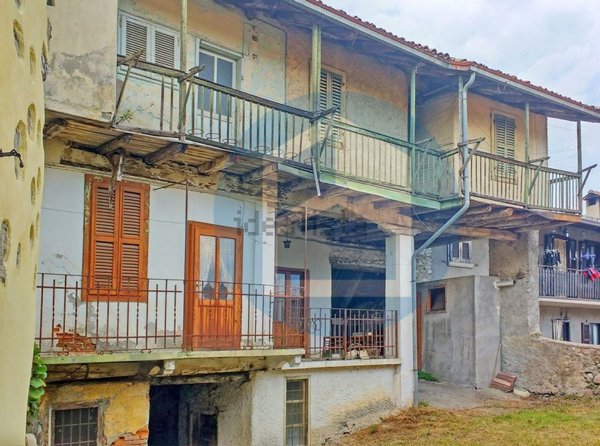 casa indipendente in vendita a Borno