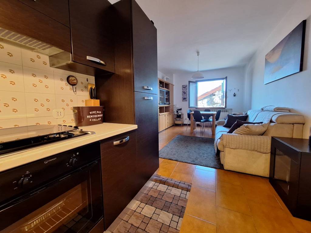 appartamento in vendita a Borno