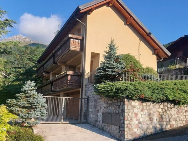 casa indipendente in vendita a Borno