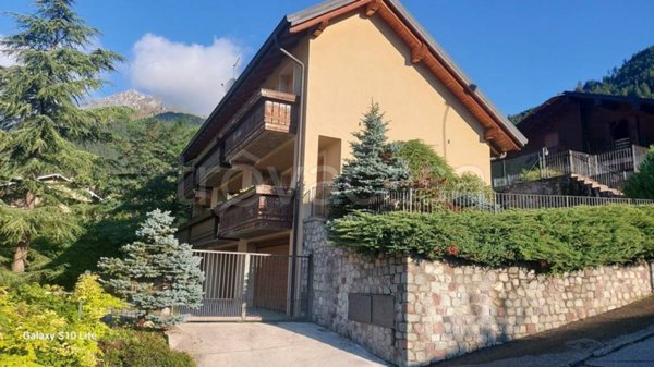 casa indipendente in vendita a Borno