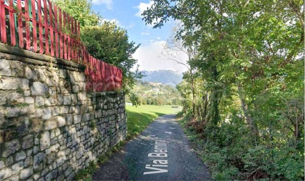 terreno edificabile in vendita a Borno