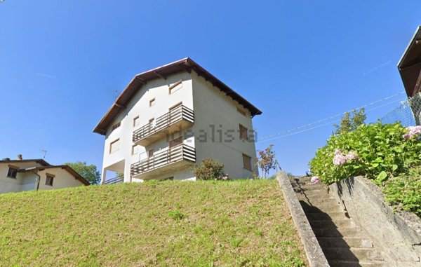 casa indipendente in vendita a Borno