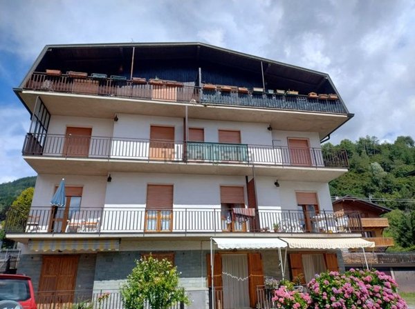 appartamento in vendita a Borno