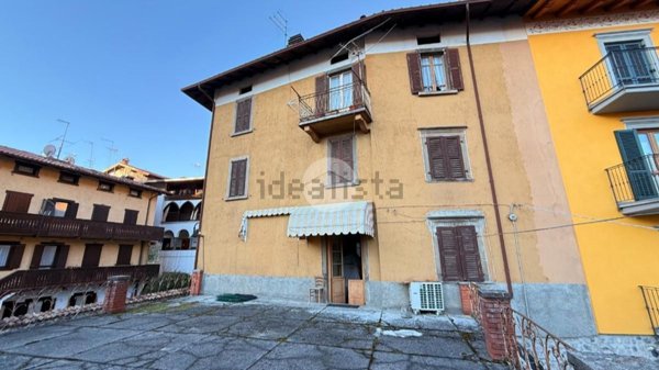 casa semindipendente in vendita a Borno