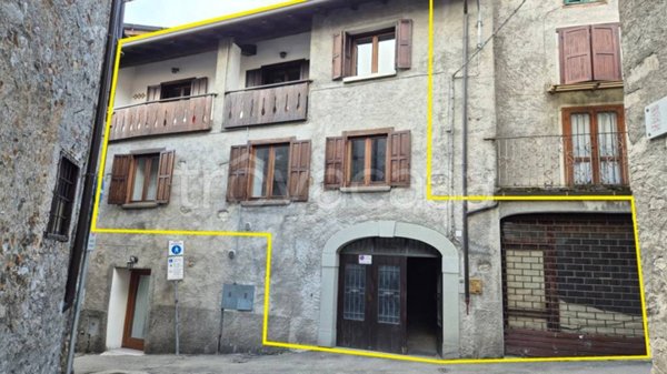 casa indipendente in vendita a Borno