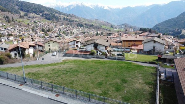 terreno edificabile in vendita a Borno