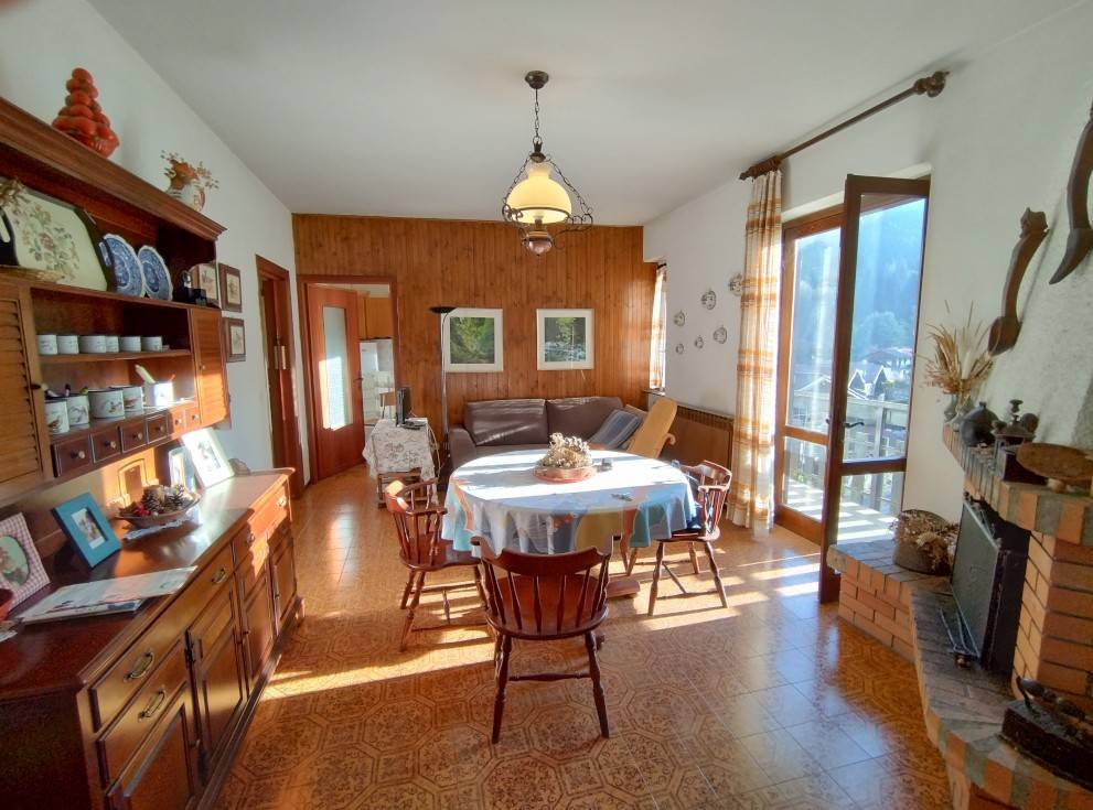 appartamento in vendita a Borno