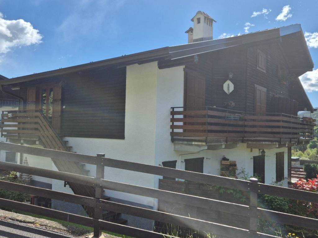 appartamento in vendita a Borno
