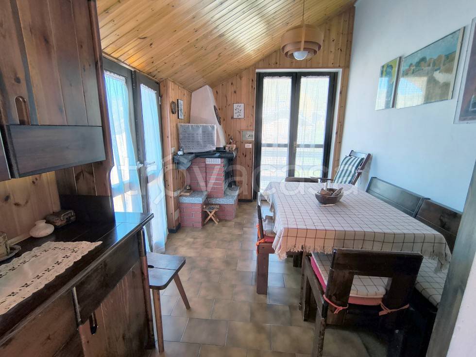 appartamento in vendita a Borno