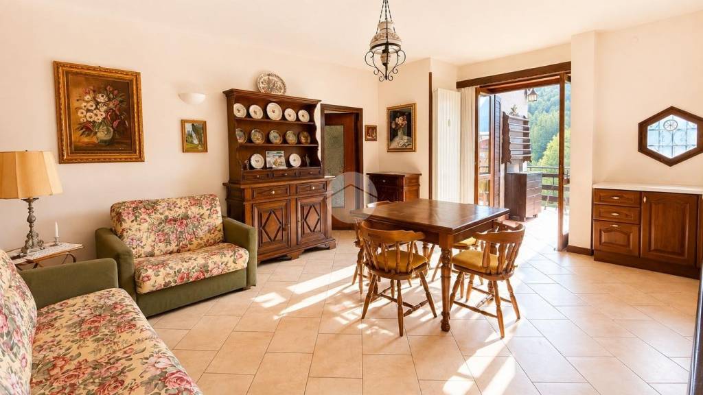 appartamento in vendita a Borno