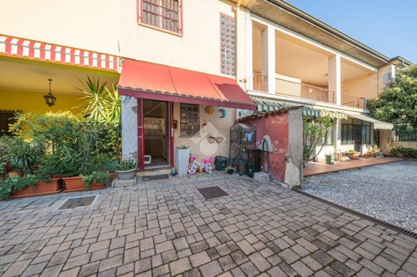 appartamento in vendita a Botticino in zona Botticino Sera
