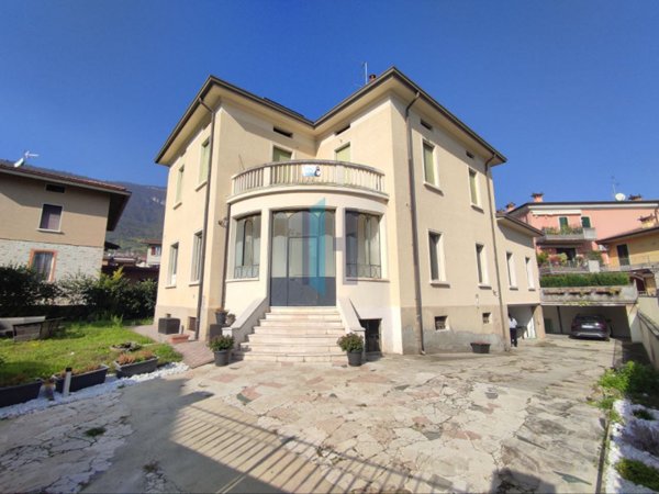 appartamento in vendita a Botticino in zona Botticino Sera