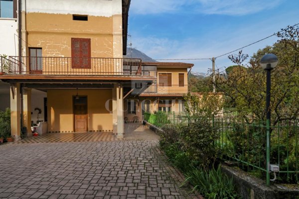 casa indipendente in vendita a Botticino in zona Botticino Mattina