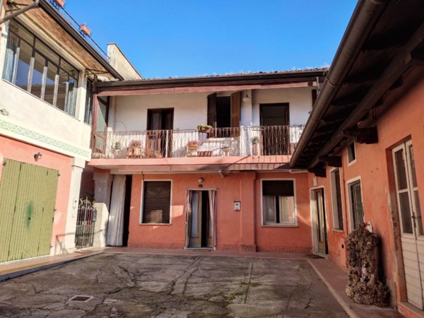 casa indipendente in vendita a Botticino in zona Botticino Sera