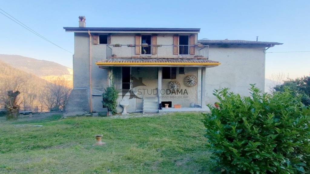 casa indipendente in vendita a Botticino in zona Botticino Sera