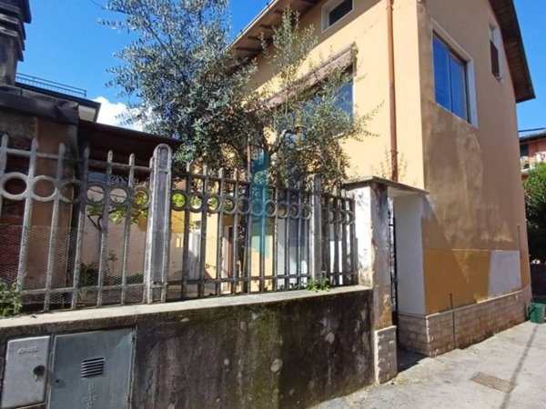 casa indipendente in vendita a Botticino in zona Botticino Sera