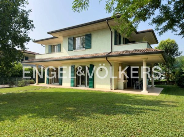casa indipendente in vendita a Botticino