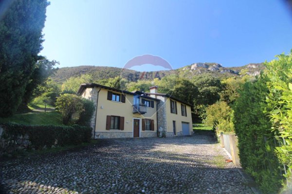 casa indipendente in vendita a Botticino in zona Botticino Mattina
