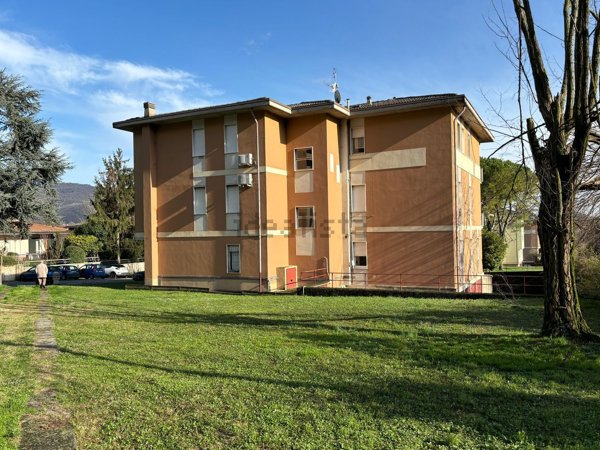 appartamento in vendita a Botticino in zona Botticino Sera