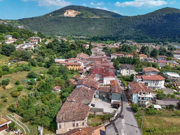 casa indipendente in vendita a Botticino