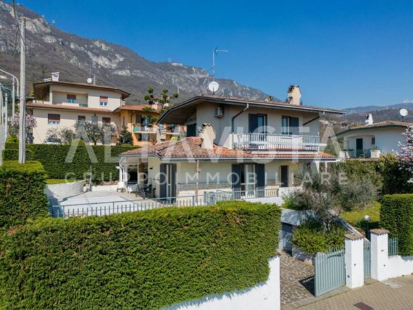 casa indipendente in vendita a Botticino