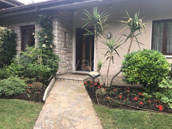 casa indipendente in vendita a Botticino