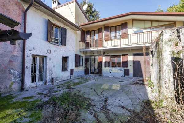 casale in vendita a Botticino in zona Botticino Sera